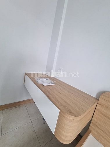 Cho thuê căn hộ Chung cư 43 HVH, view đẹp, đầy đủ nội thất cao cấp