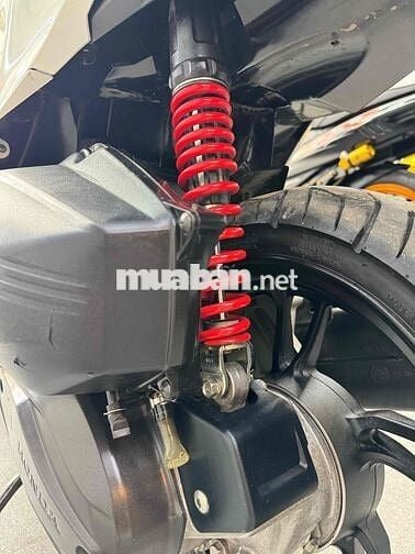 Click 150 date 2022 Trắng đỏ rin chuẩn cực đep