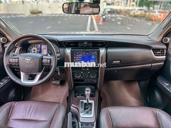 Đổi xe cần bán Toyota Fortuner 2019, At, máy dầu,