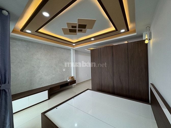 3 lầu,full nội thất cao cấp,xe tải đổ cách nhà 20m khu VIP Quang Trung