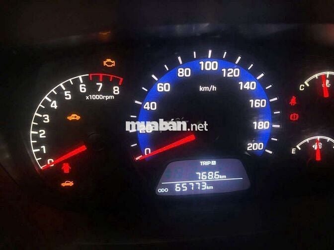 2017 Sedan 1.2 MT - 65000 km