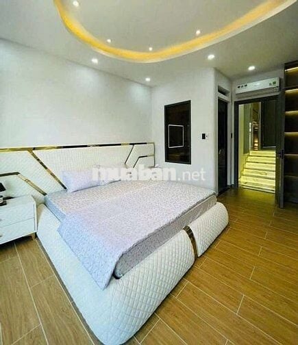 Cho thuê Siêu Phẩm 4pn6wc, p Karaoke, Phan Huy Ích p14 Gò vấp