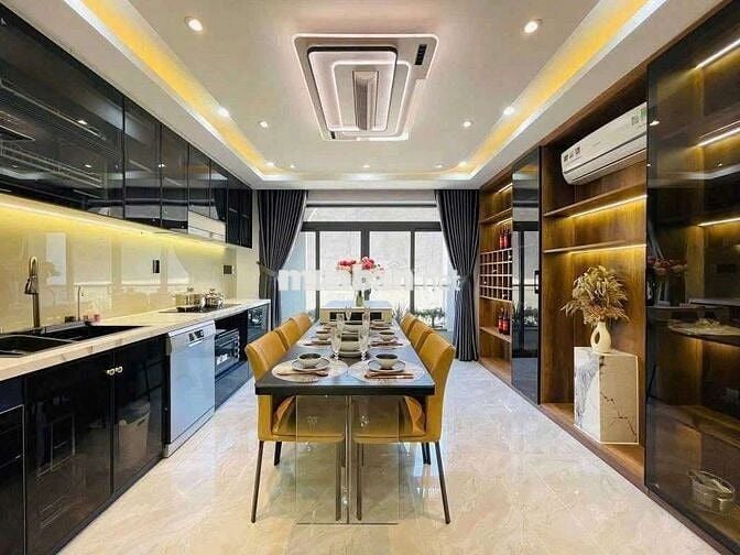 Cho thuê Siêu Phẩm 4pn6wc, p Karaoke, Phan Huy Ích p14 Gò vấp