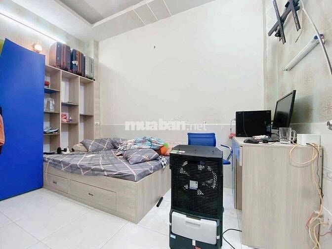 BÁN NHÀ GIÁP BÀU CÁT 4 X 10 - 4 TẦNG HIỆN ĐẠI - Ô TÔ ĐỔ CỬA NHỈNH 5 TỶ