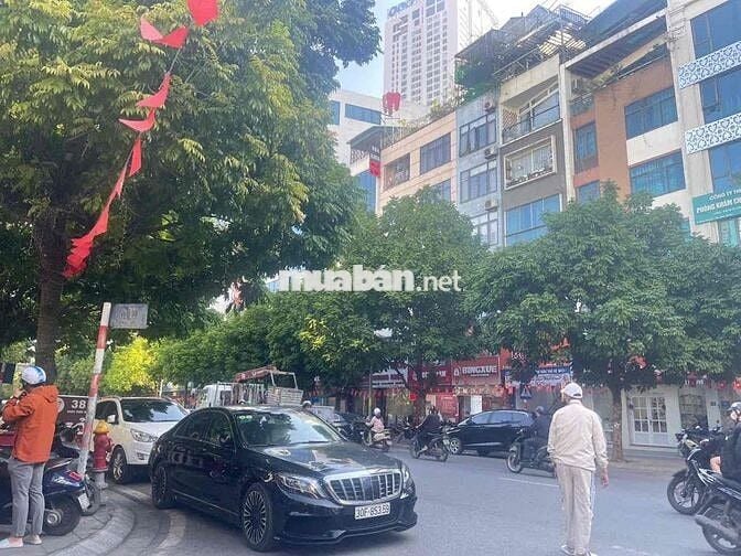 Nhà mới tinh Trương Công Giai - ngõ thông,45m2x7 tầng thang máy 13.3ty