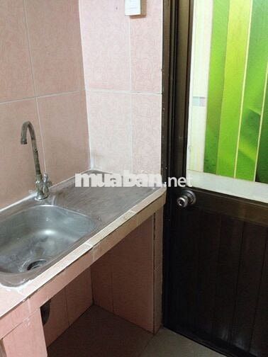 Nhà nguyên căn 32m2 gần ngã 4 Bình Phước