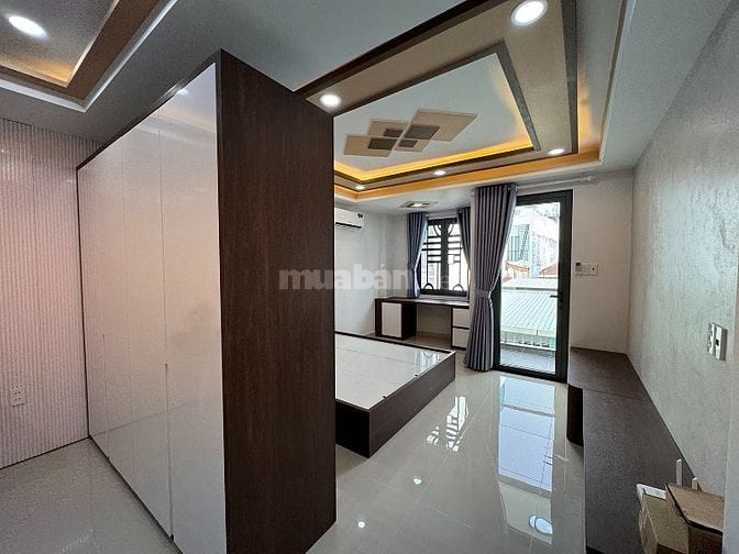 3 lầu,full nội thất cao cấp,xe tải đổ cách nhà 20m khu VIP Quang Trung