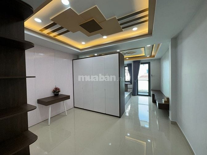 3 lầu,full nội thất cao cấp,xe tải đổ cách nhà 20m khu VIP Quang Trung