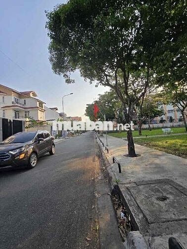 Đất kdc Him Lam, Đường Số 2, 103m2, gấp bán, hxh8m, Trường Thọ,hơn 9ty