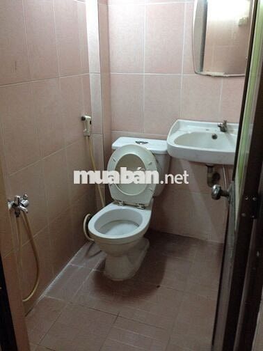 Nhà nguyên căn 32m2 gần ngã 4 Bình Phước