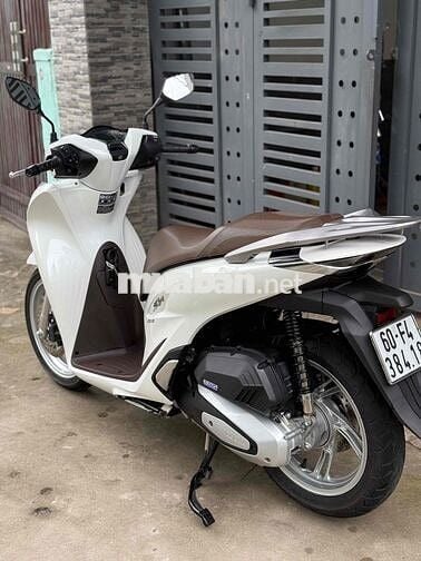 🌈 SH160ABS 2023 Trắng Đen/ Như mới