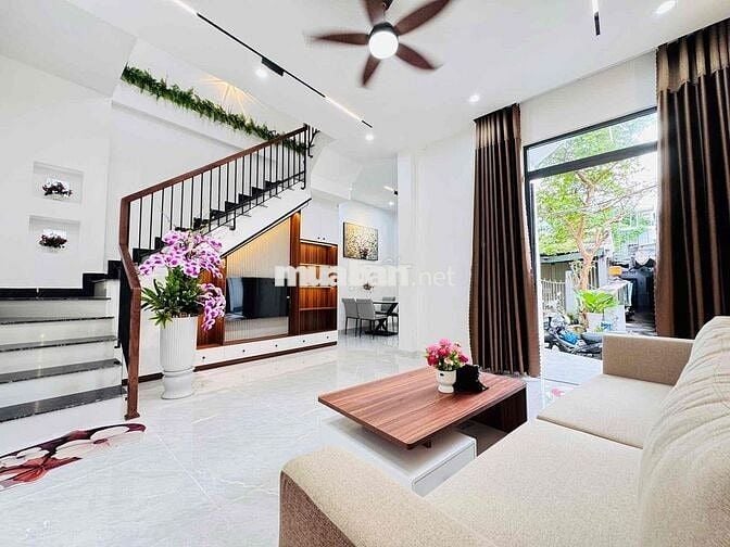 CHÍNH CHỦ BÁN NHÀ 2 TẦNG 2 Mê MỚI ĐẸP