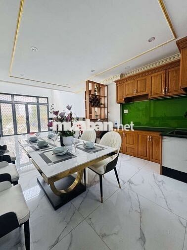 BÁN NHÀ - NGUYỄN ẢNH THỦ Q12 - HẺM OTO - 4 TẦNG - 4X11 - CHỈ 4.X TỶ