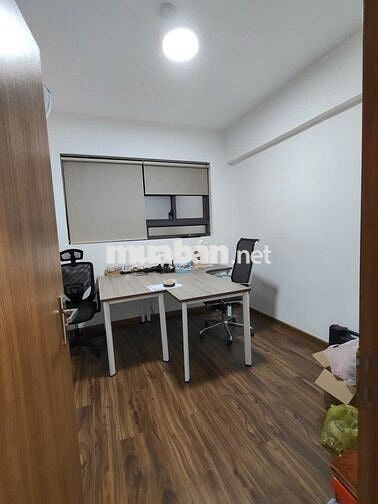 cần bán căn hộ 3PN-2WC, căn góc, full nội thất, nhà mới, giá 2 tỷ550