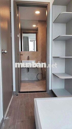 Cần bán Căn full nội thất. Tầng trung. Nhà mới. LH Xem nhà thực tế.