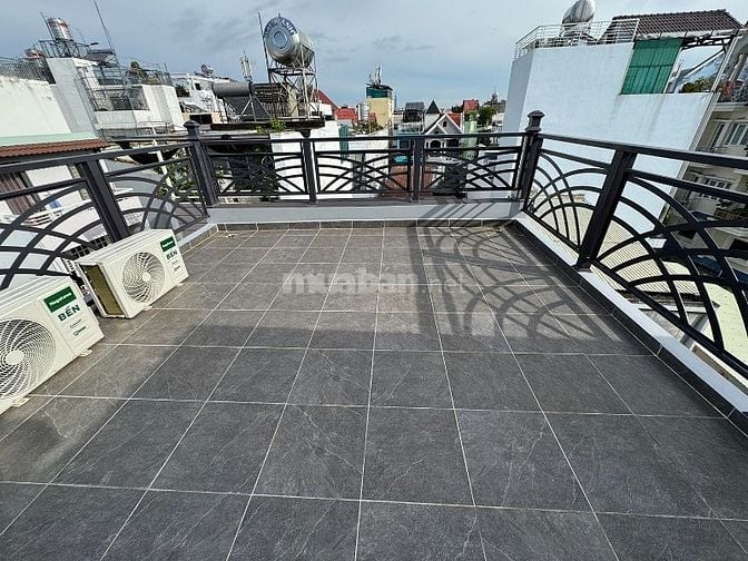 3 lầu,full nội thất cao cấp,xe tải đổ cách nhà 20m khu VIP Quang Trung