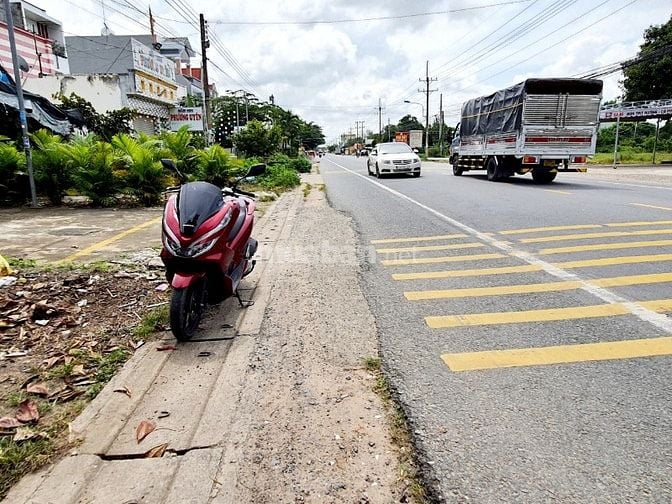 Chủ bán đất thổ cư 100%, 5mx32m, 5.1ty, 2 mặt tiền Quách Thị Trang