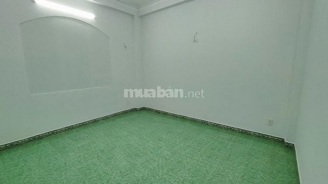 Cho thuê phòng tầng 1 đã có sẵn máy lạnh - 152 đường số 39, P.Tân Hưng