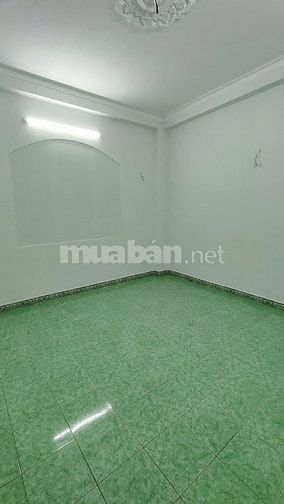 Cho thuê phòng tầng 1 đã có sẵn máy lạnh - 152 đường số 39, P.Tân Hưng