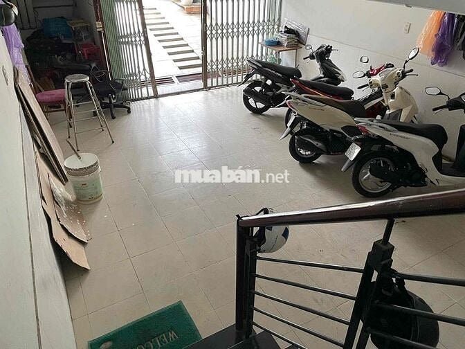 Cho thuê căn hộ 65m2, tầng 2, khu vực trung tâm quận 7, gần trường đại