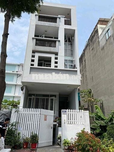 Cho thuê căn hộ 65m2, tầng 2, khu vực trung tâm quận 7, gần trường đại