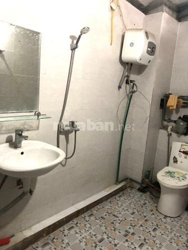 Cho thuê phòng tầng 3 khép kín