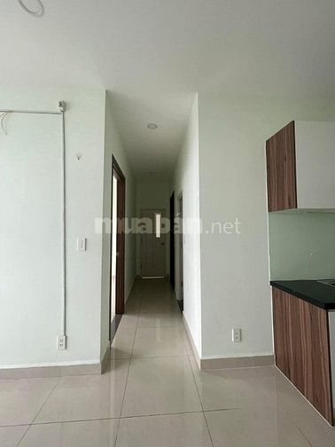 Nằm ngay trung tâm thương mại pacr mall 