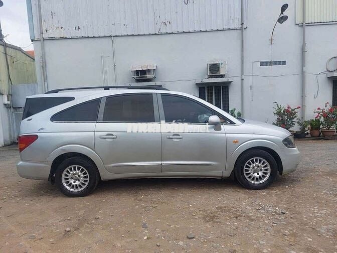 Ssangyong stsvis 2009