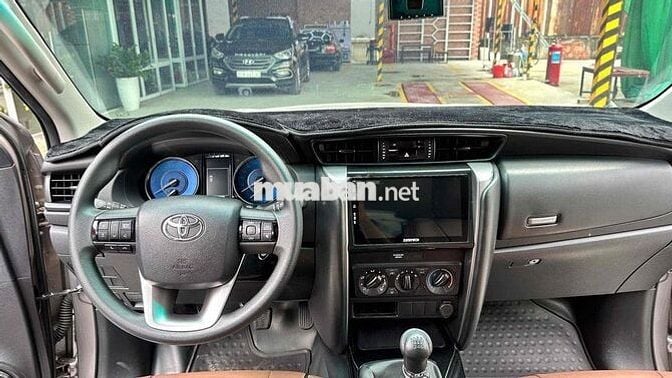 Toyota Fortuner 2022 2.4 4x2 MT - 39000 km
