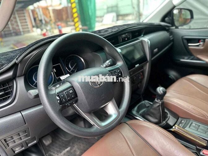 Toyota Fortuner 2022 2.4 4x2 MT - 39000 km