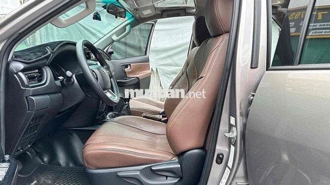 Toyota Fortuner 2022 2.4 4x2 MT - 39000 km