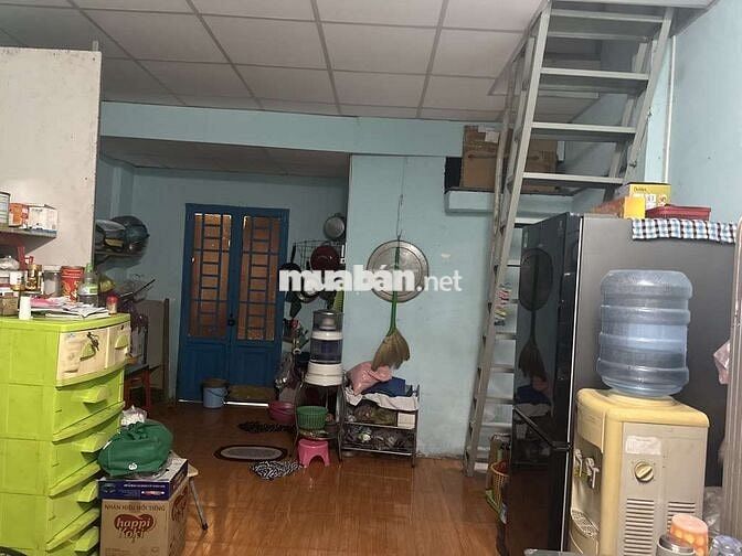 Nhà 2 Tầng, Hẻm xe tải, Ngay Chợ Tân Bình, 4.3 x 9.5m, 3 phòng ngủ