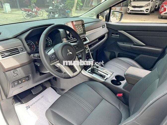 Mitsubishi Xpander Premium 2024 Xe Gia Đình NhưMới