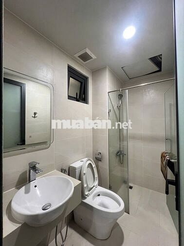 Cần cho thuê gấp căn hộ 3pn q7 reveside