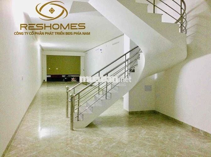 Cho THUÊ nhà nguyên căn 1T3L mặt tiền đường Nguyễn Ái Quốc