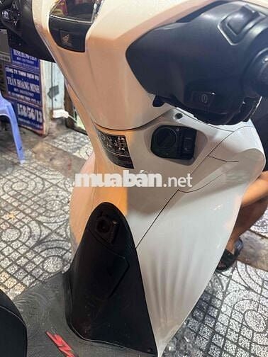 SH125i không sử dụng cần bán