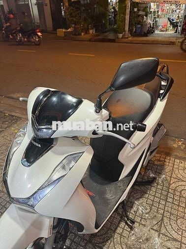 SH125i không sử dụng cần bán