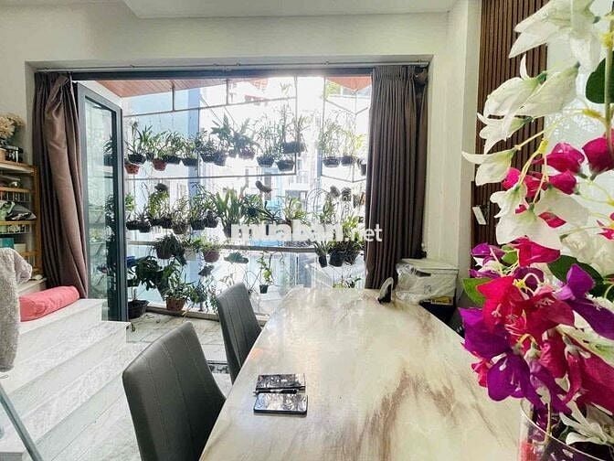 Bán nhà Nguyễn Chí Thanh p3 Quận 10 tặng hết nội thất 37m2 3 tầng nhà