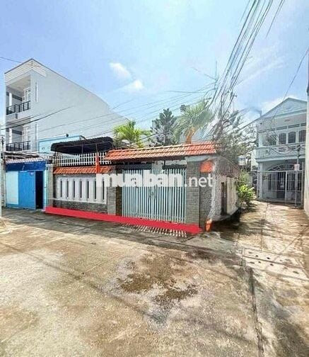 BÁN NHÀ 214m(8x26) Hẻm đasu Vào gần trung tâm Phường 4 VŨNG TÀU 8,8 tỷ