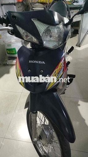 XE NHÀ DƯ ÍT ĐI CÒN MỚI MÁY BAO NGON ĐỦ GIẤY TỜ