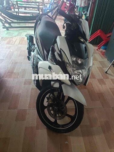 Yamaha Nouvo SX Trắng Đen Đỏ