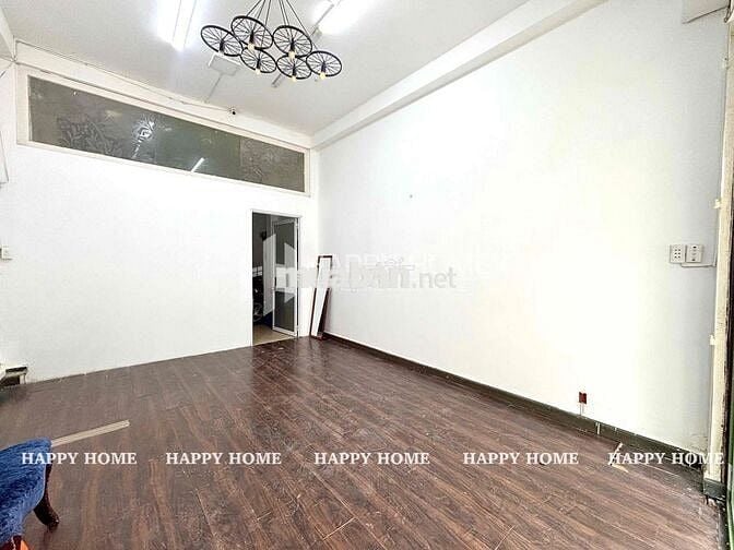 MB MẶT TIỀN Q1 - KHU VĂN PHÒNG SẦM UẤT - GIÁT TỐT