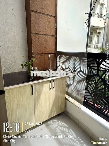 Phòng khép kín Phú Nhuận có ban công tràn ngập ánh sáng - chính chủ