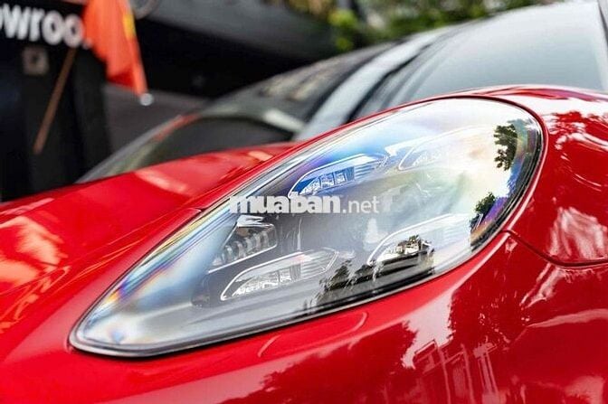 Porsche Panamera Model 2018 - Đỏ/Be - chất xe đẹp