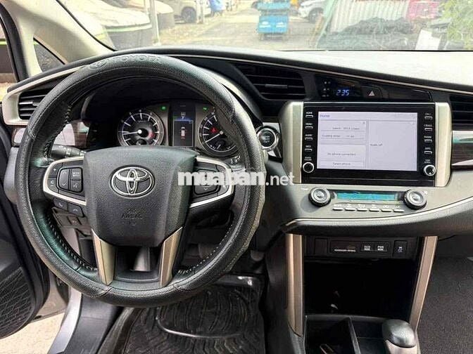 Toyota Innova 2.0G AT 2021 - 62000km