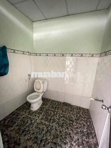 Nhà 5x30m trống suốt mặt tiền Hoàng Quốc Việt