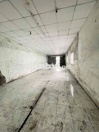 Nhà 5x30m trống suốt mặt tiền Hoàng Quốc Việt