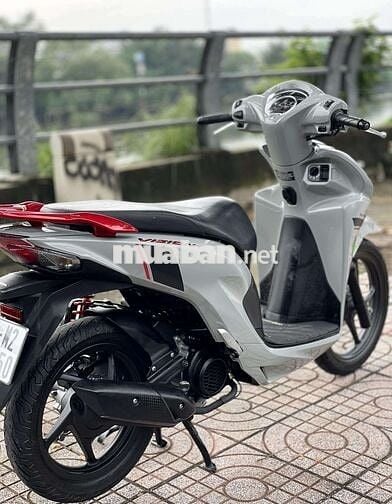 Vision bánh lớn xe xe đẹp như ngọc trinh