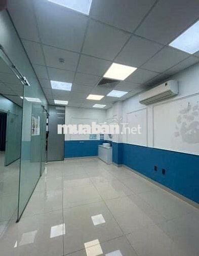 Cho thuê nhà  Hoa Đào Phú Nhuận  DT : 10 x 18 Hầm Trệt 3 Lầu- Tm