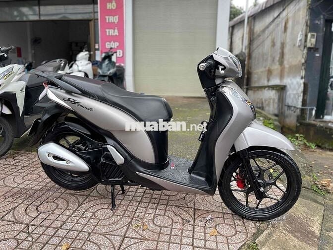 🌟Bán SHmode.2018.bạc đen xe phố zin êm🌟